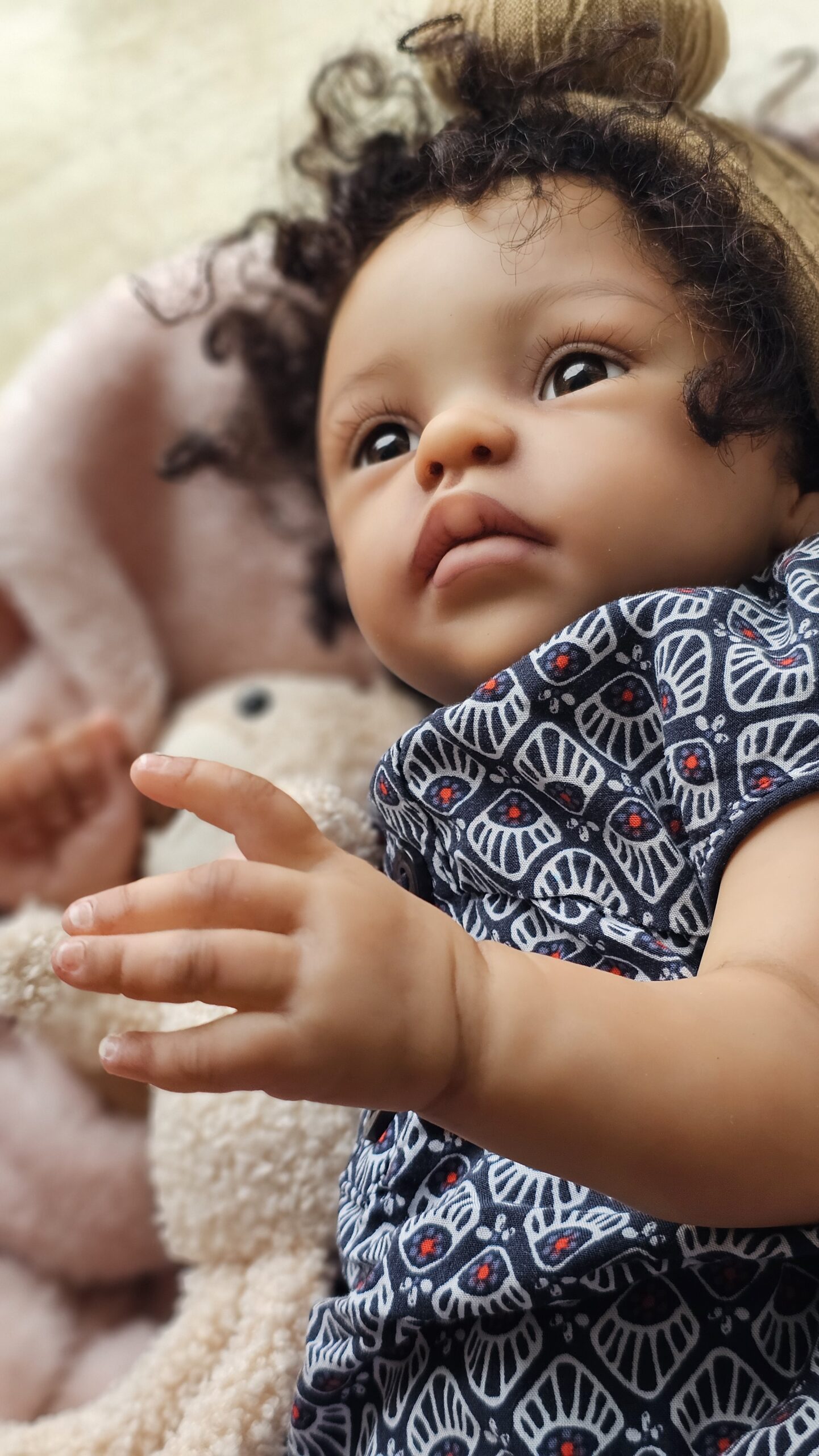 Bébé reborn métisse