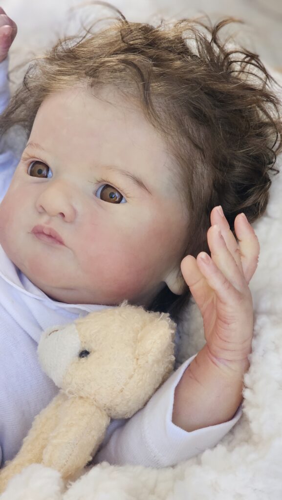 Belle poupée reborn artistique